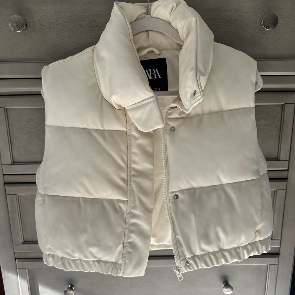 Cropped leather vest